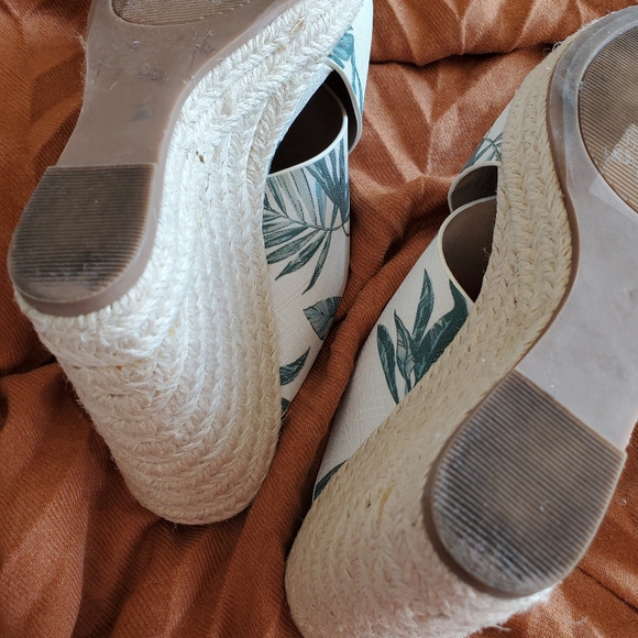 Call It Spring Floral Wedges - Picture 10 of 10